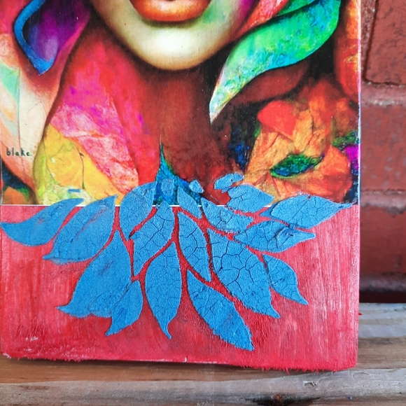 A colorful women in a field of flowers, wall hanging wood art mixmedia - Picture 6 of 9